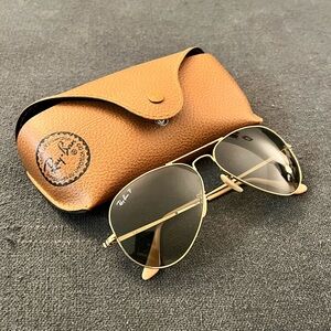 Ray Bans Sunglasses: Gold Frames and Brown Lenses